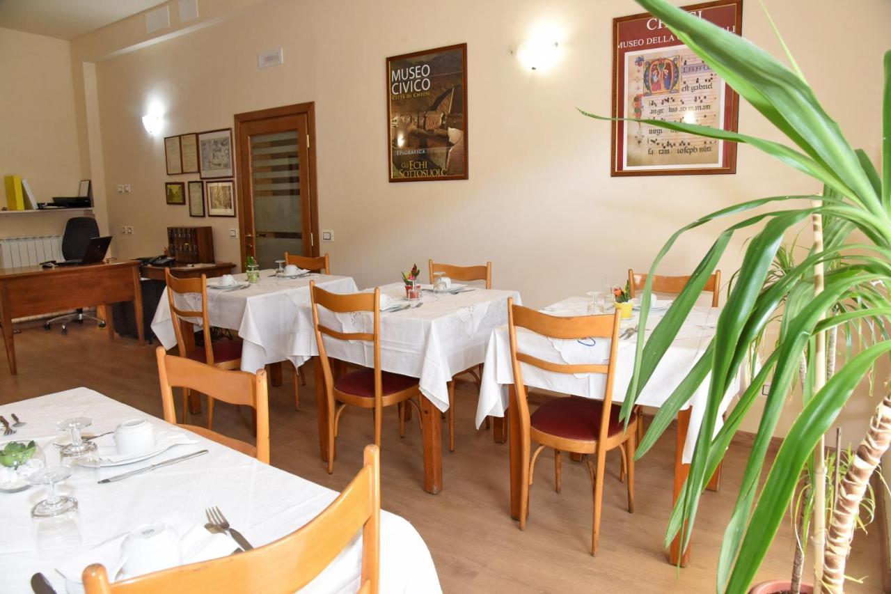 Albergo La Rosetta Chiusi Exterior photo